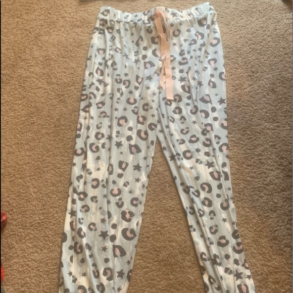 Matching pajama set - Picture 2 of 2